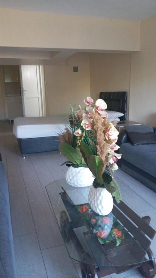 Zemahotel Catalca ภายนอก รูปภาพ